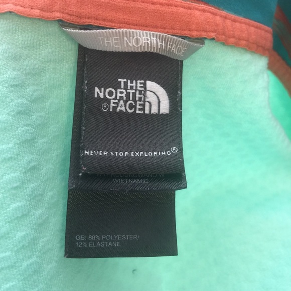 THE NORTH FACE 1/4 Zip Pullover - Picture 6 of 7